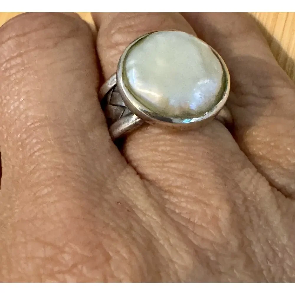 Vintage CFJ Thai Mother of Pearl 925 Sterling Silver Statement Ring Size 6.5